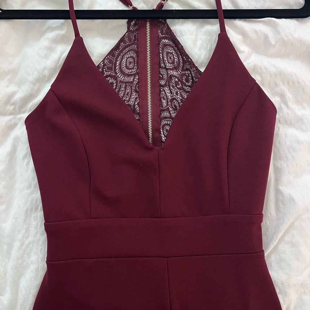 Small Burgundy Fashion Nova - Mastermind Jumpsuit